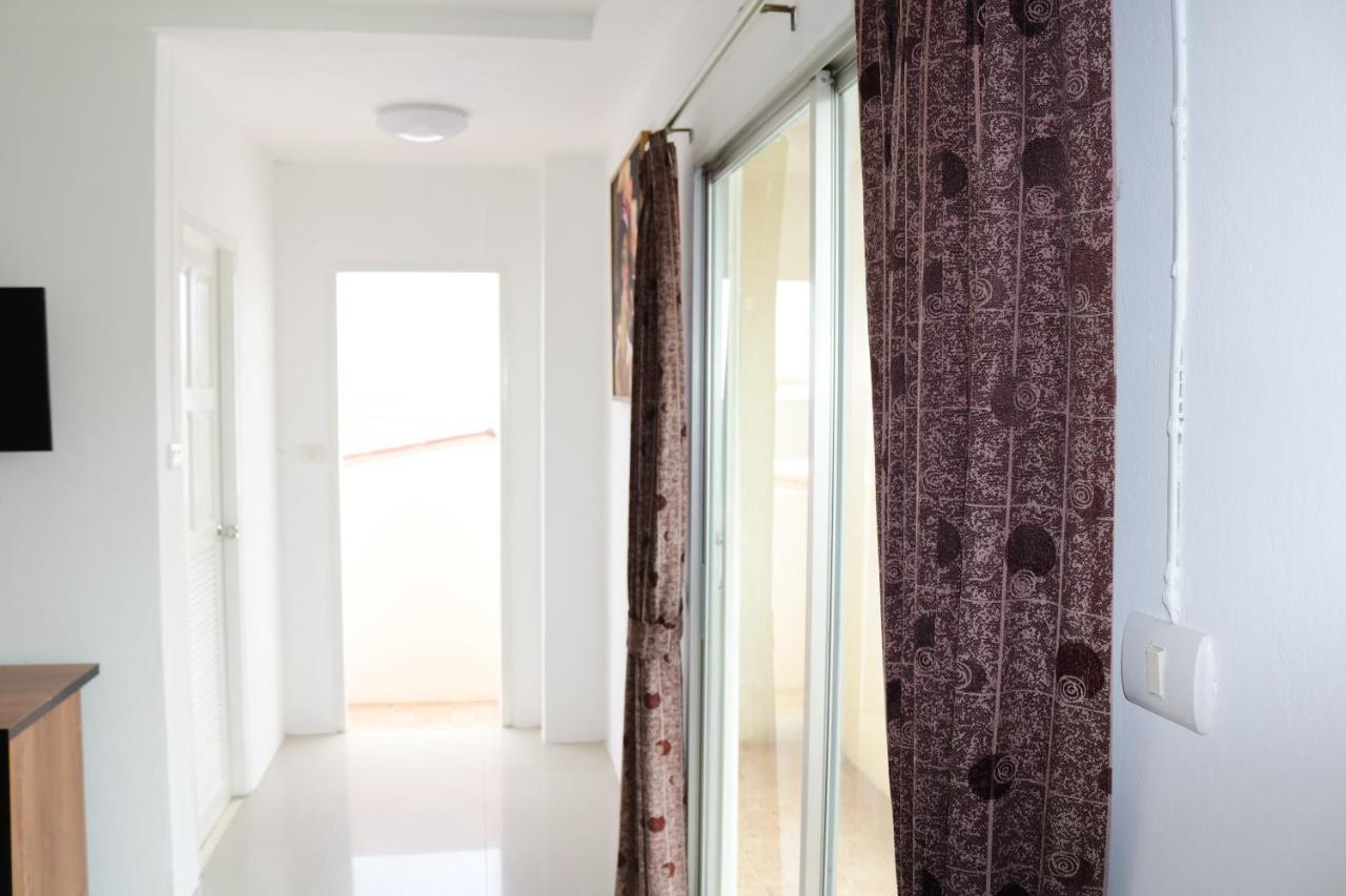 Cafe Nana Hotel Nong Prue Dış mekan fotoğraf