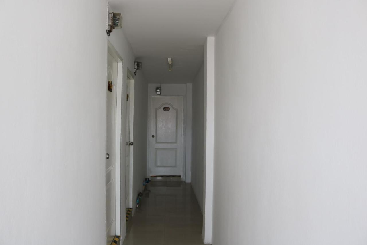 Cafe Nana Hotel Nong Prue Dış mekan fotoğraf