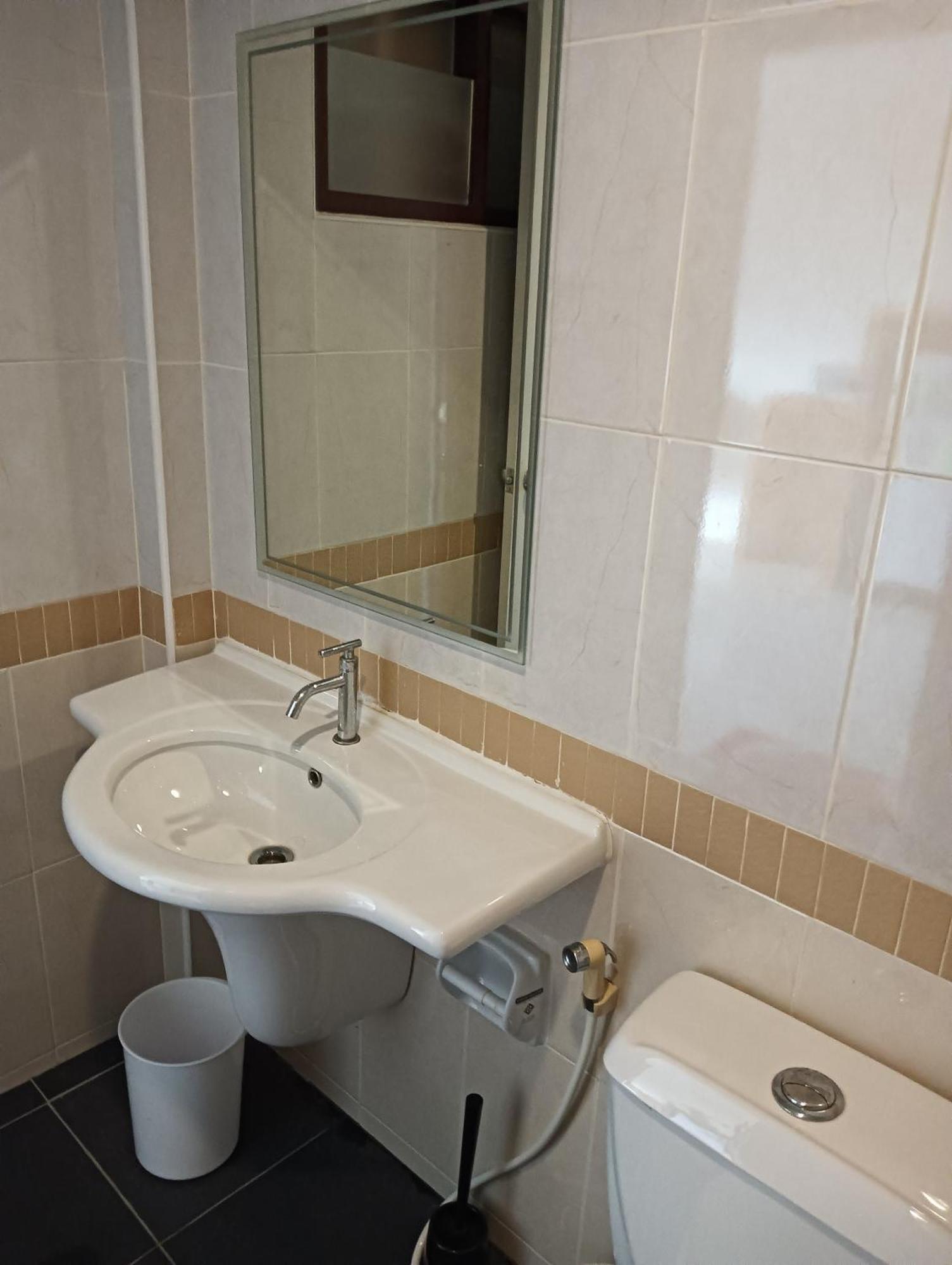 Cafe Nana Hotel Nong Prue Dış mekan fotoğraf